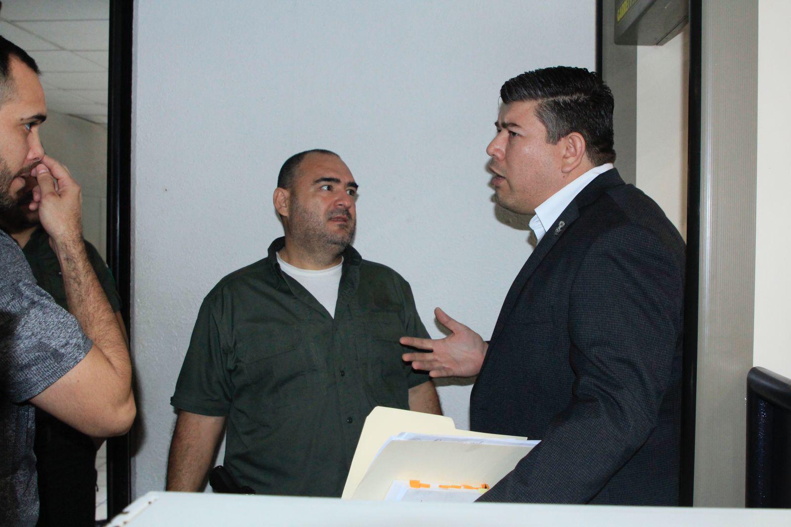 $!Abogado de la UAS denuncia agresiones de agentes de la Fiscalía