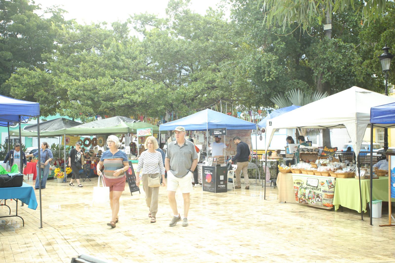 $!Mercado Orgánico realiza degustación de bebidas saludables hechas a base de frutos y colágeno marino