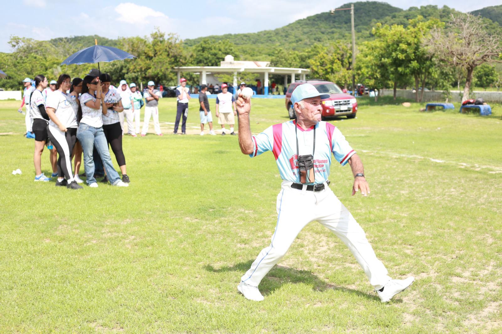 $!Inauguran Segunda Fuerza y 60 Años de Liga de Beisbol del Chololos