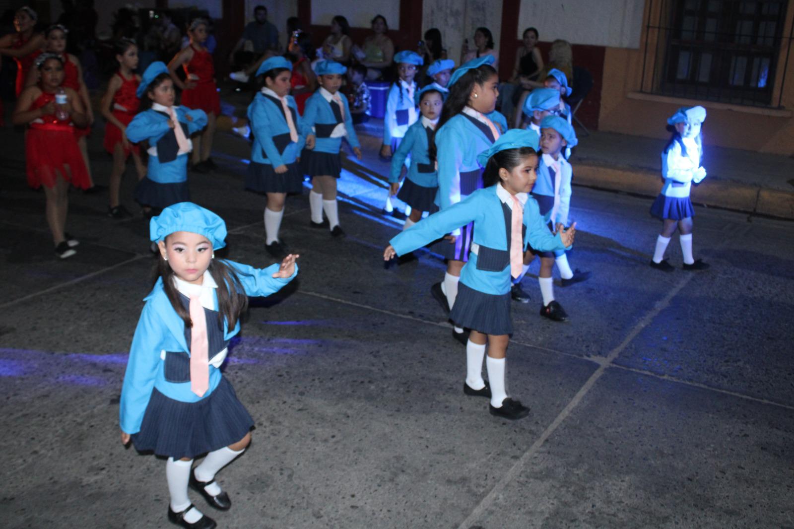 $!Desfile de la Feria de la Primavera llena de alegría las calles de El Rosario