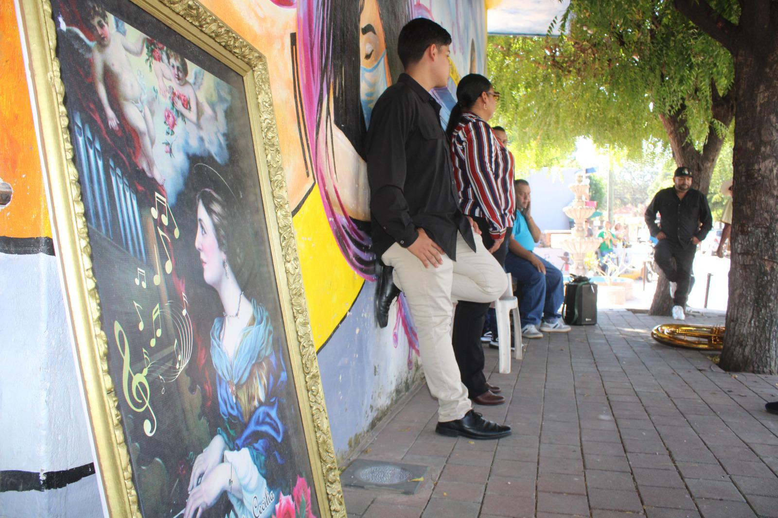 $!Músicos de Rosario celebran a Santa Cecilia con procesión y misa; le piden que haya trabajo