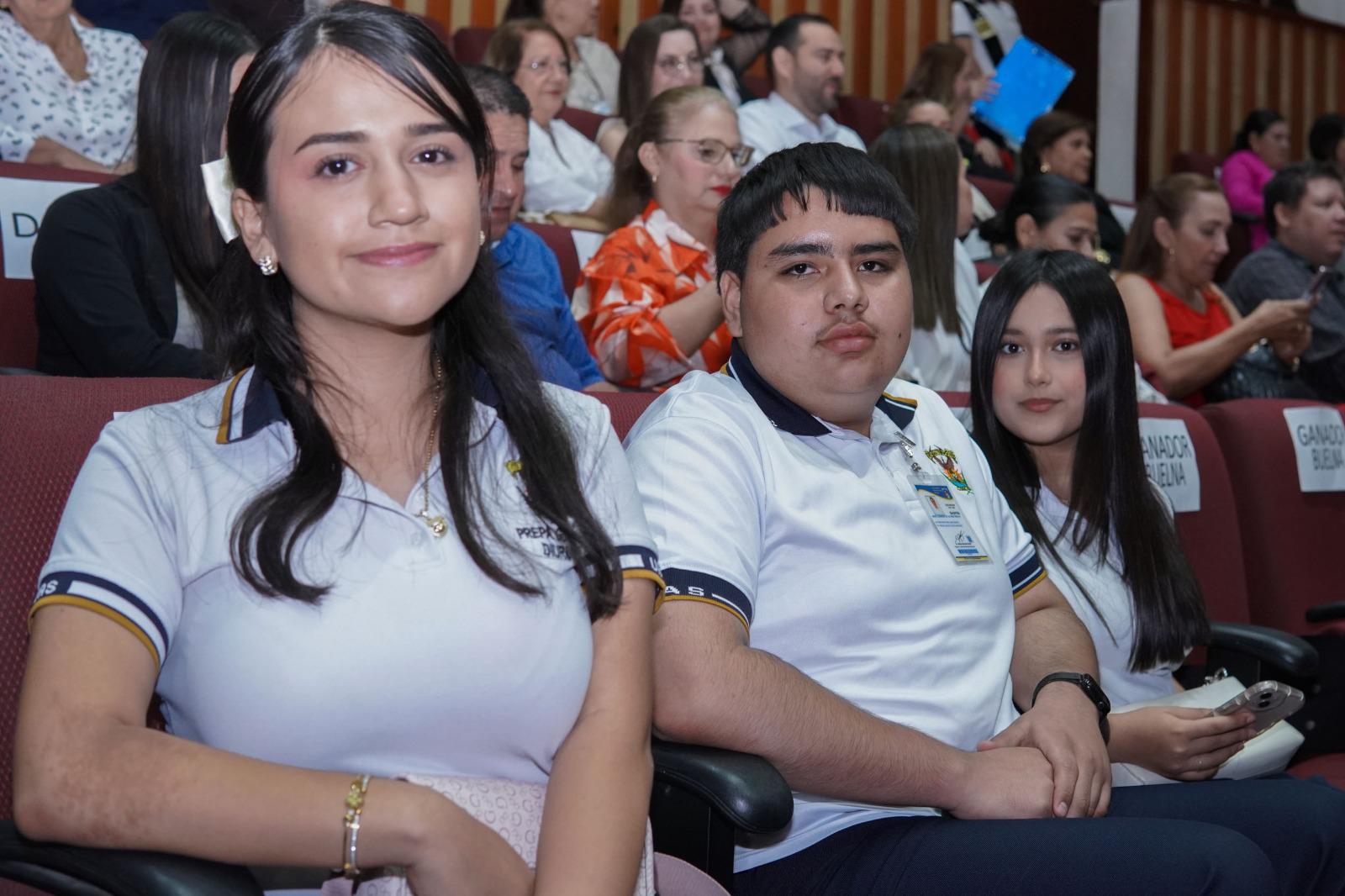 $!Reconoce la UAS a estudiantes destacados por su excelencia académica y logros nacionales