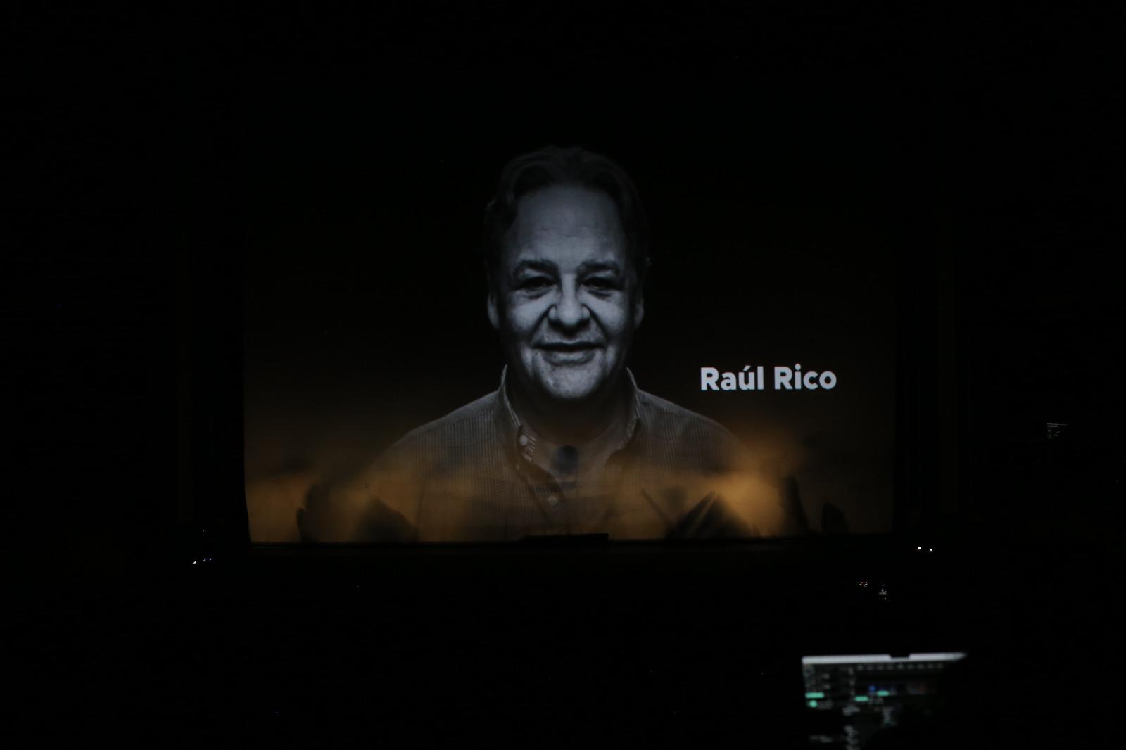 $!Raúl Rico, uno de los reconocidos durante la velada por su trayectoria y aportación a la cultura de Mazatlán.