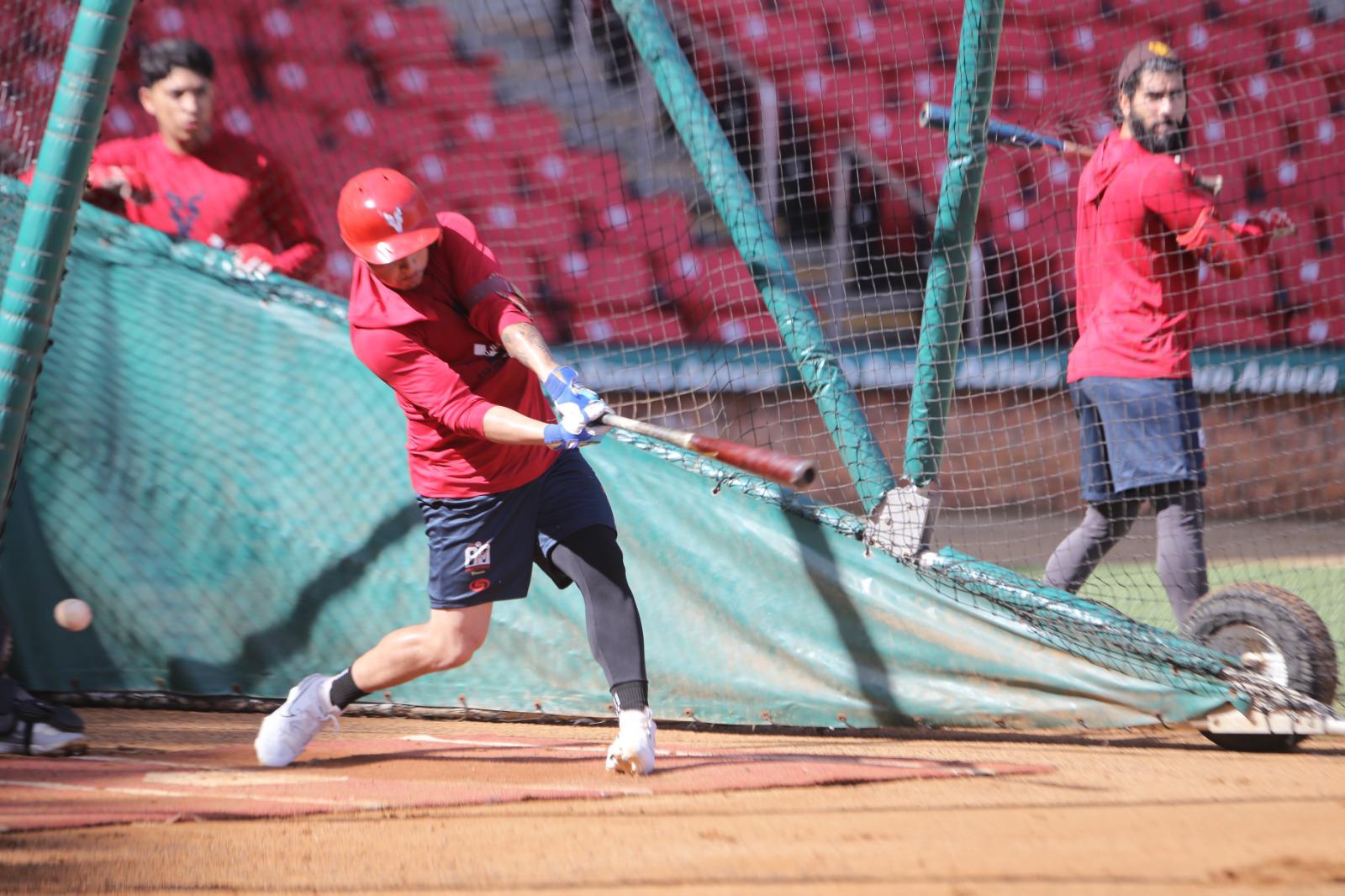 $!Se incorpora Christopher Escárrega al campamento de Venados de Mazatlán