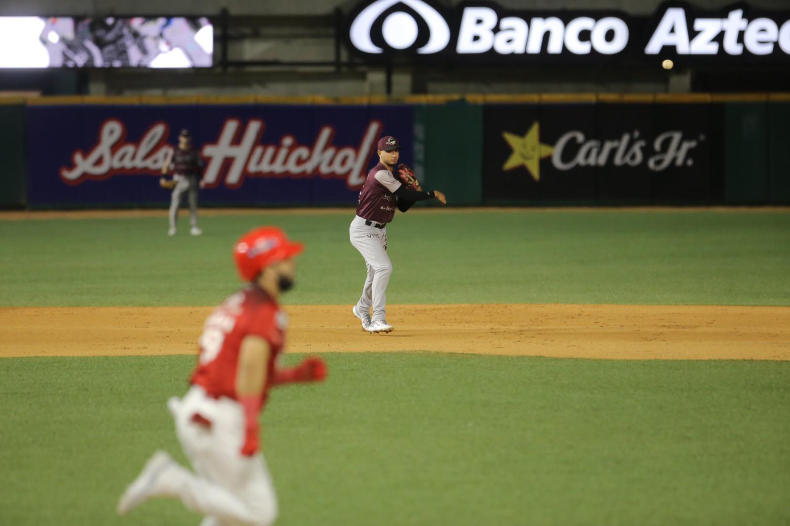 $!Urquidy guía a Venados al triunfo sobre Tomateros para igualar la serie