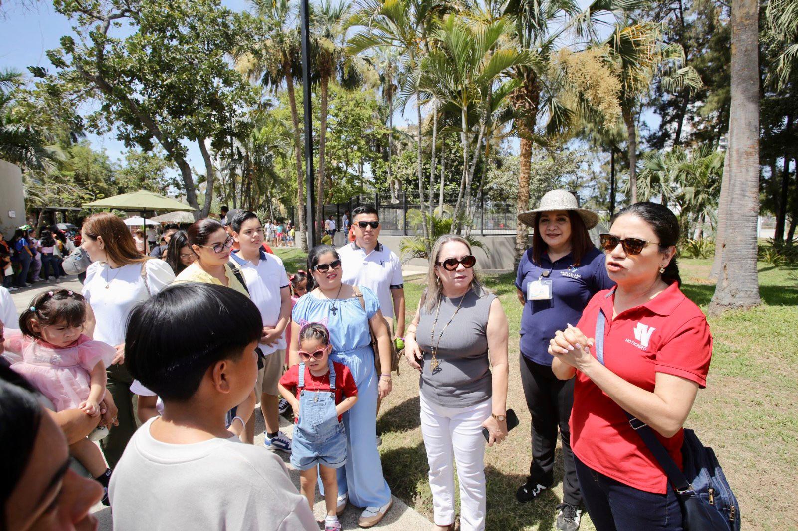 $!Hijos de trabajadores de Noroeste celebran el Día del Niño con una ‘exploración’ en el Gran Acuario de Mazatlán