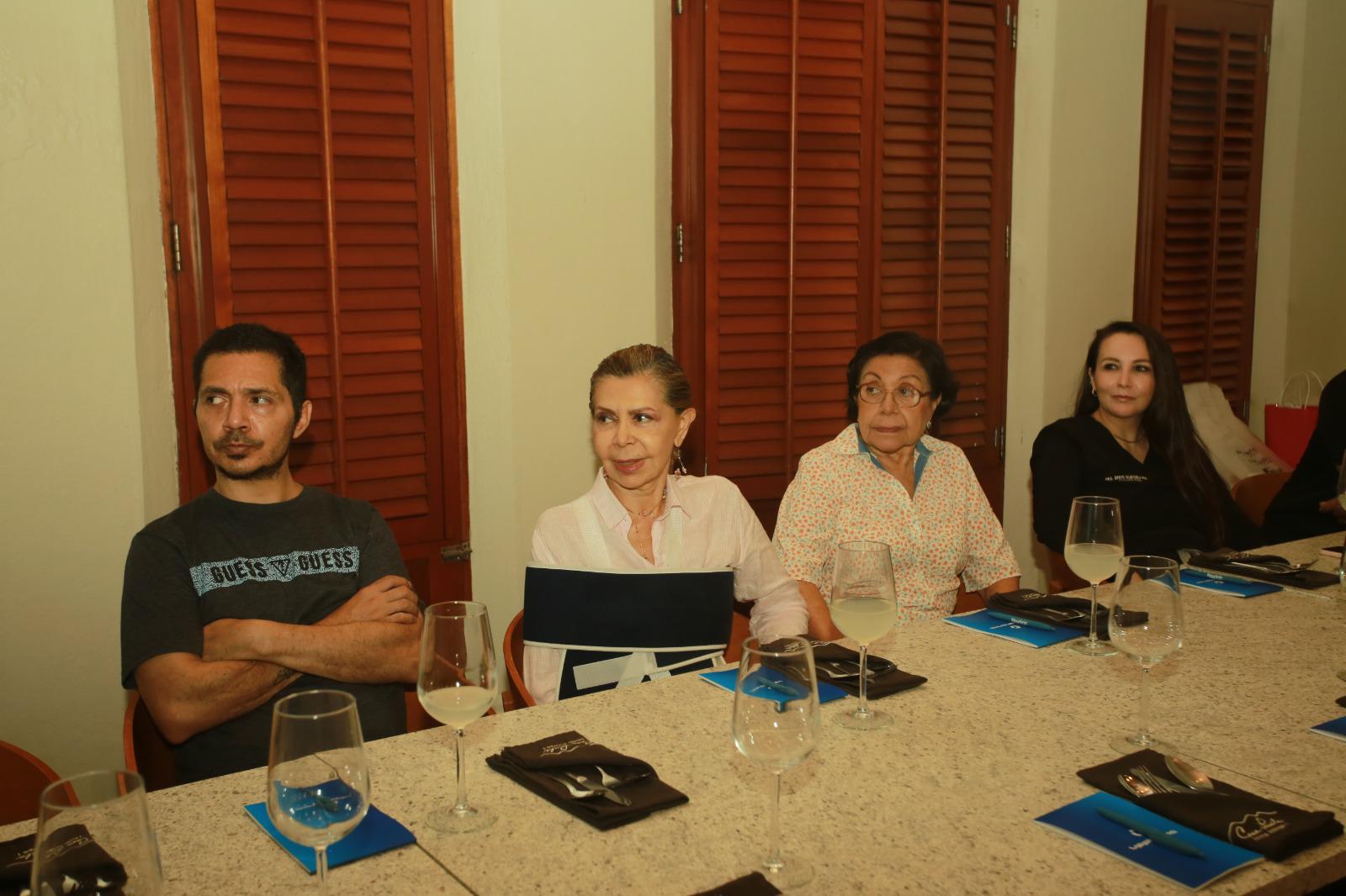 $!La homenajeado agradeció la distinción.