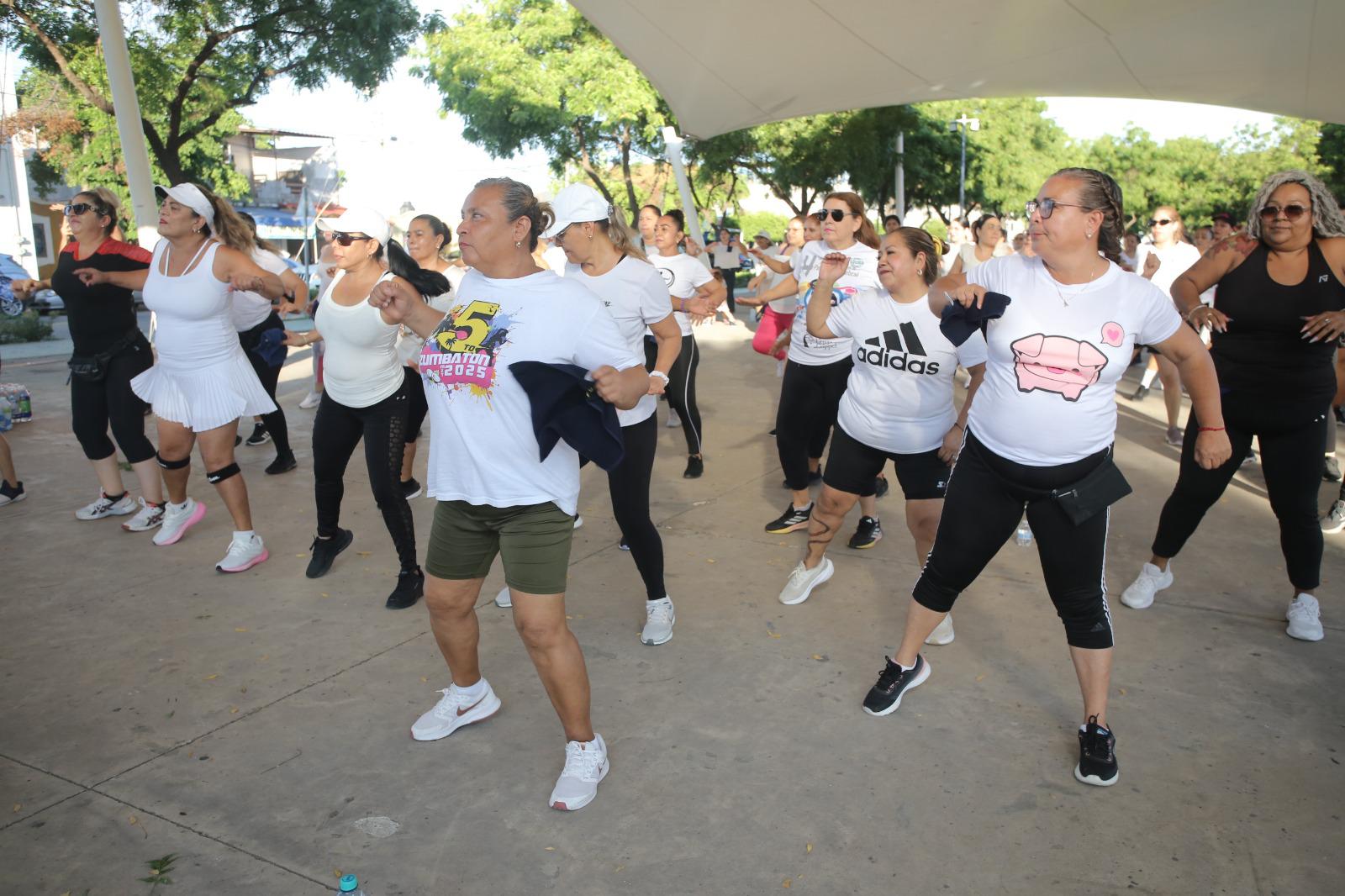 $!Celebran mega clase en apoyo a colectivos de búsqueda