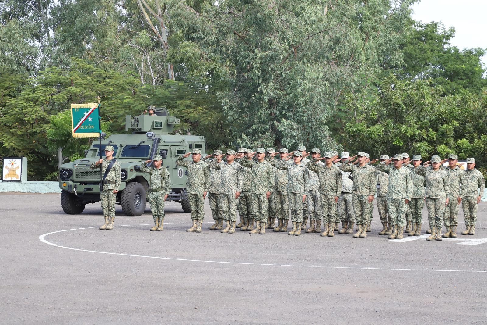 $!Entregan ascensos a personal de la Tercera Región Militar en Mazatlán