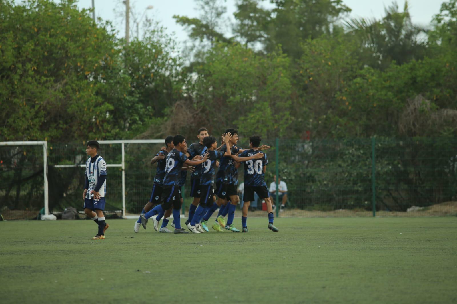 $!Toros de Mazatlán embiste a Pachuca y alza el título de la Juvenil B