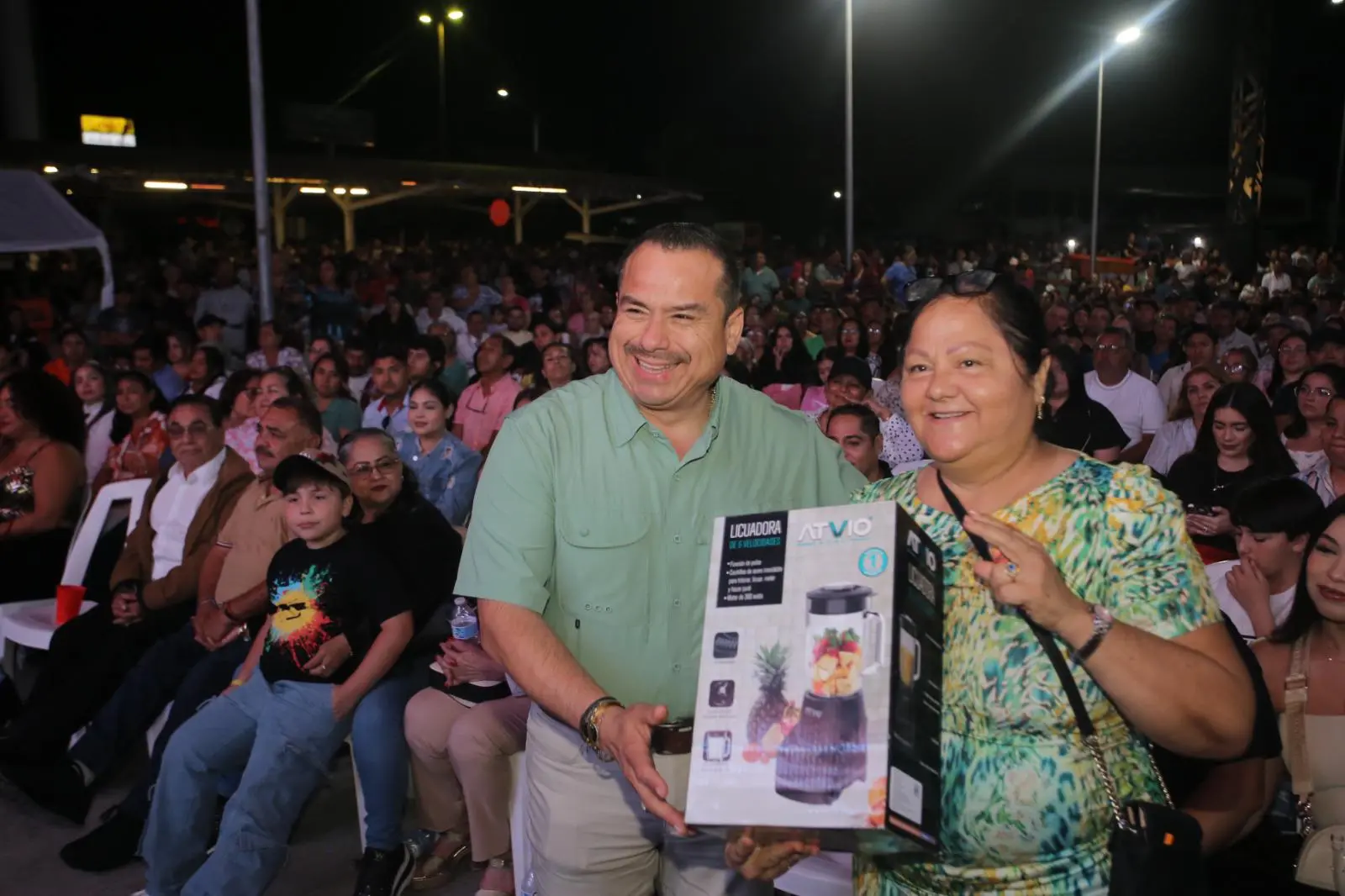 $!Entrega Carnes Selectas Nayarit Camioneta JAC Frison a un cliente en Mazatlán