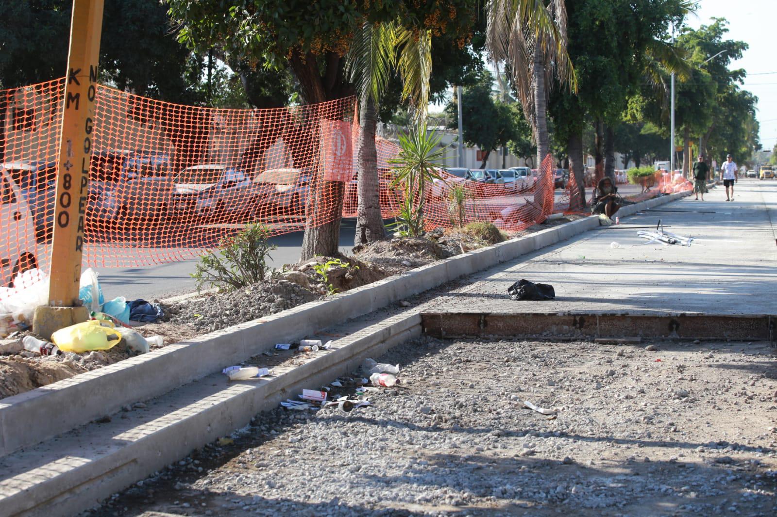 $!Deja Gobierno de ‘El Químico’ millonarios adeudos con constructuras; no hay dinero para terminar la rehabilitación de la Emilio Barragán