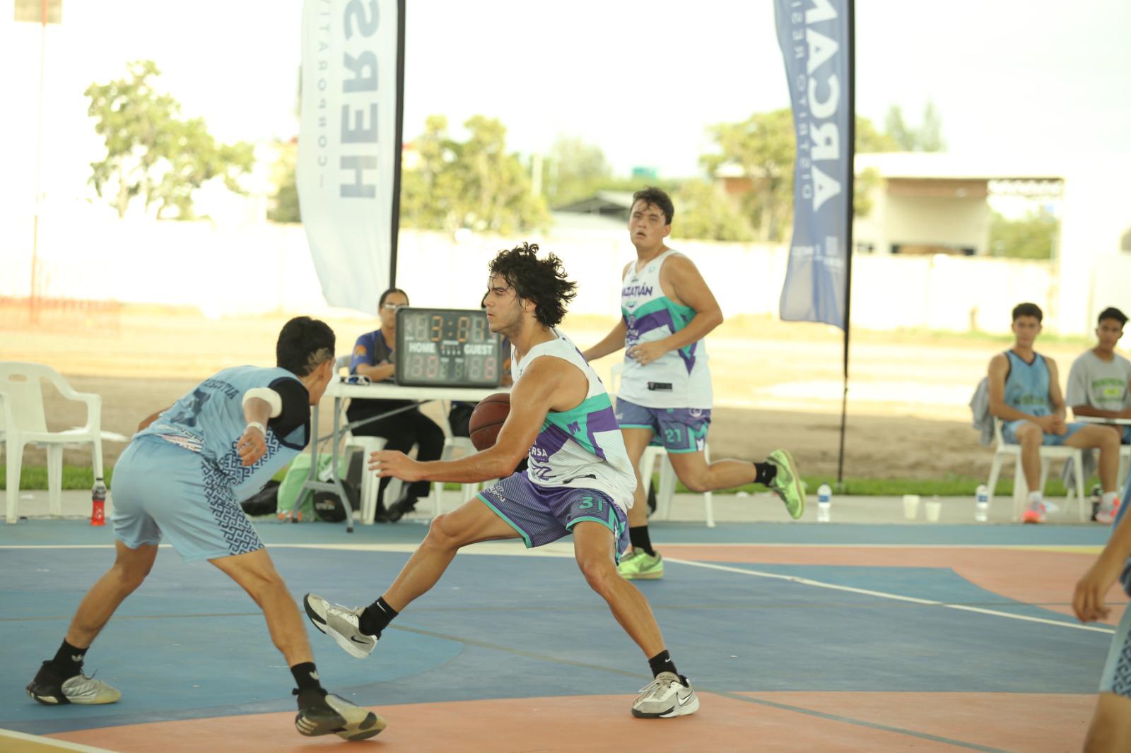 $!Plebes Basketball se adueña de rama varonil de Nacional Academias