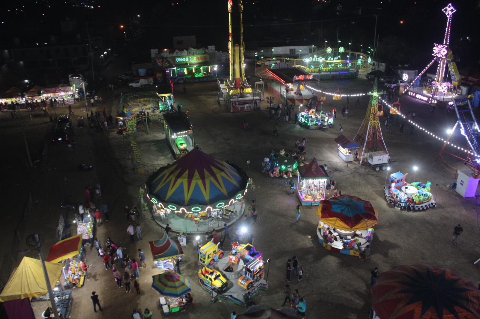 $!Comerciantes reportan bajas ventas en la Feria de la Primavera en Rosario