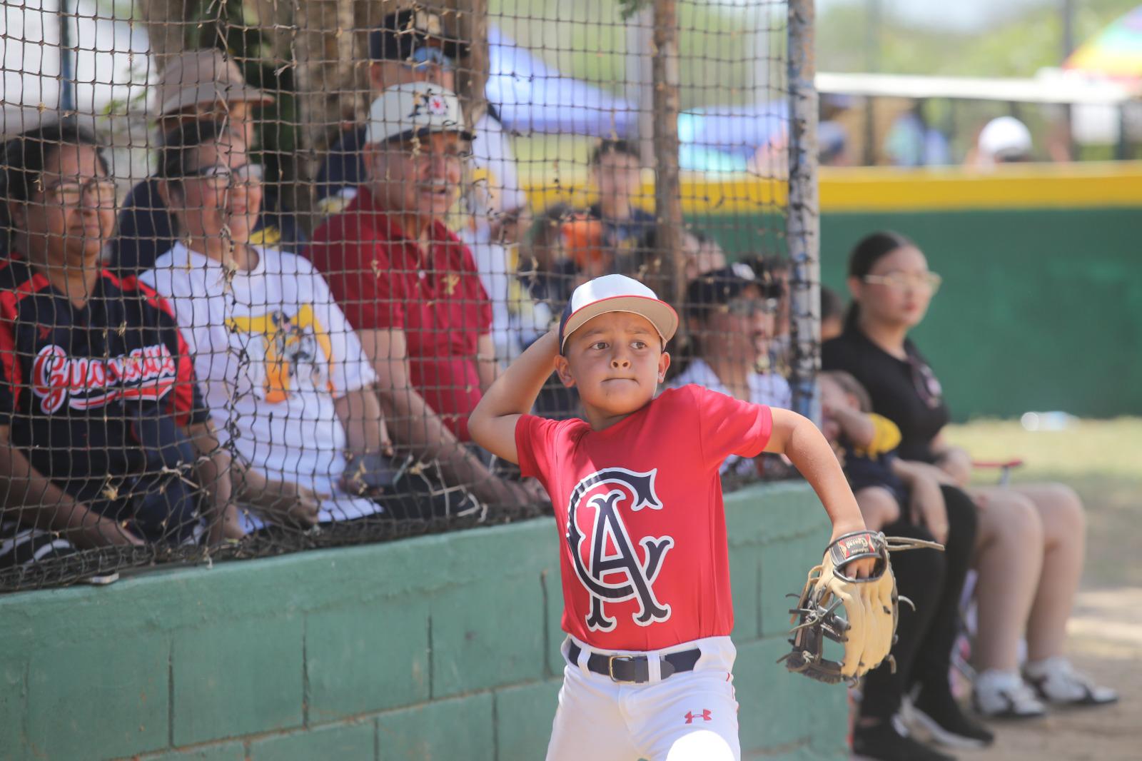 $!Equipos rojos sacan la casta por Mazatlán en una dura jornada del Nacional de Beisbol de Regiones y Ligas 2025