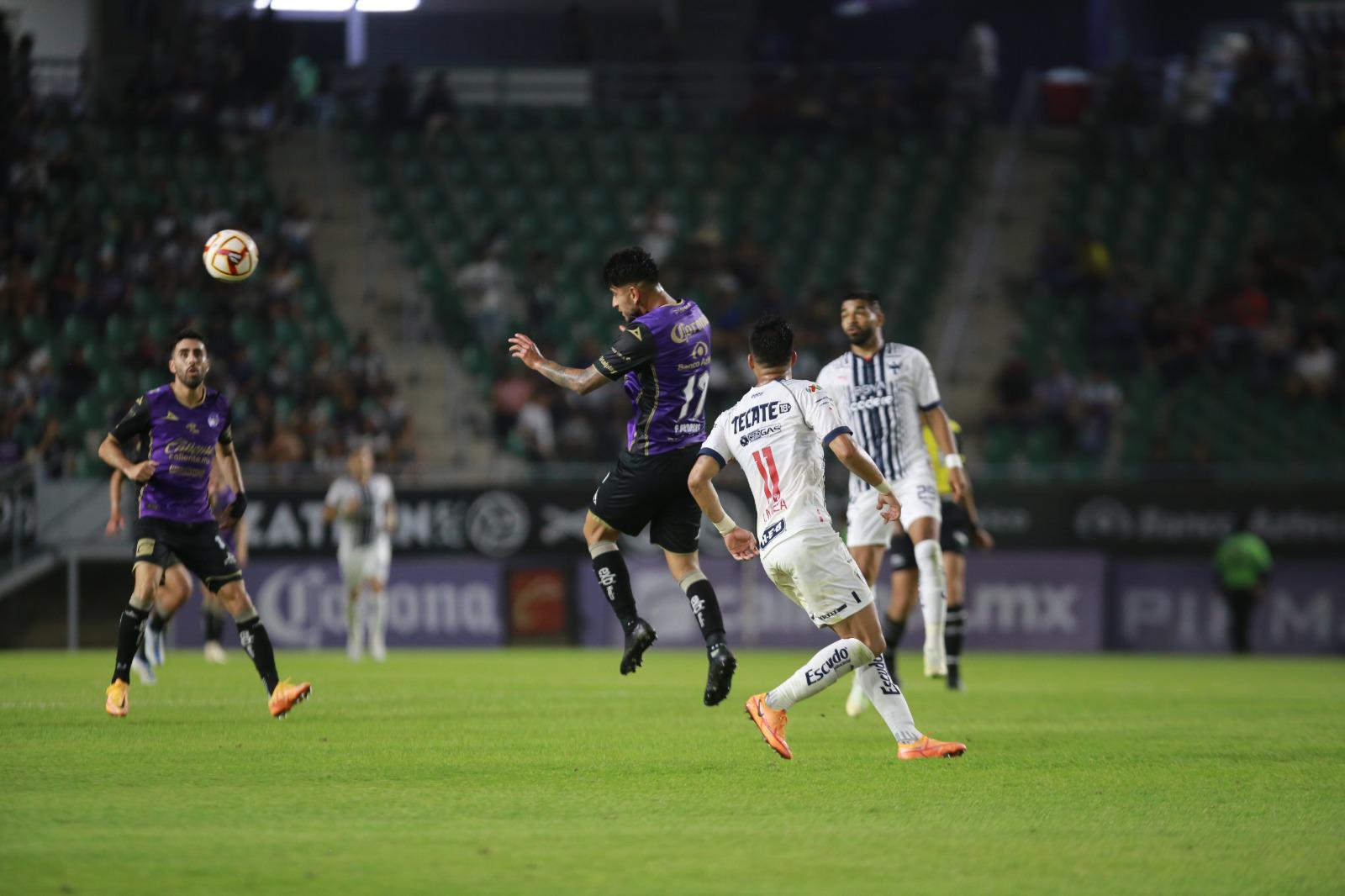 $!Mazatlán se despide con derrota en casa y Monterrey asegura liderato