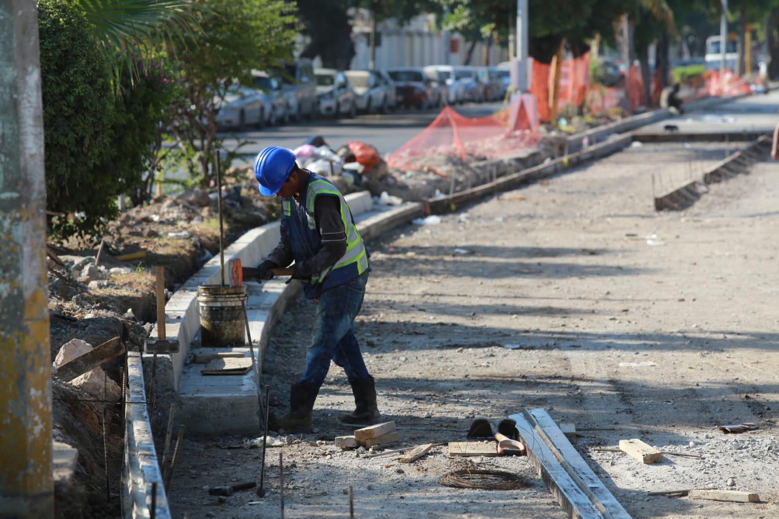 $!Deja Gobierno de ‘El Químico’ millonarios adeudos con constructuras; no hay dinero para terminar la rehabilitación de la Emilio Barragán