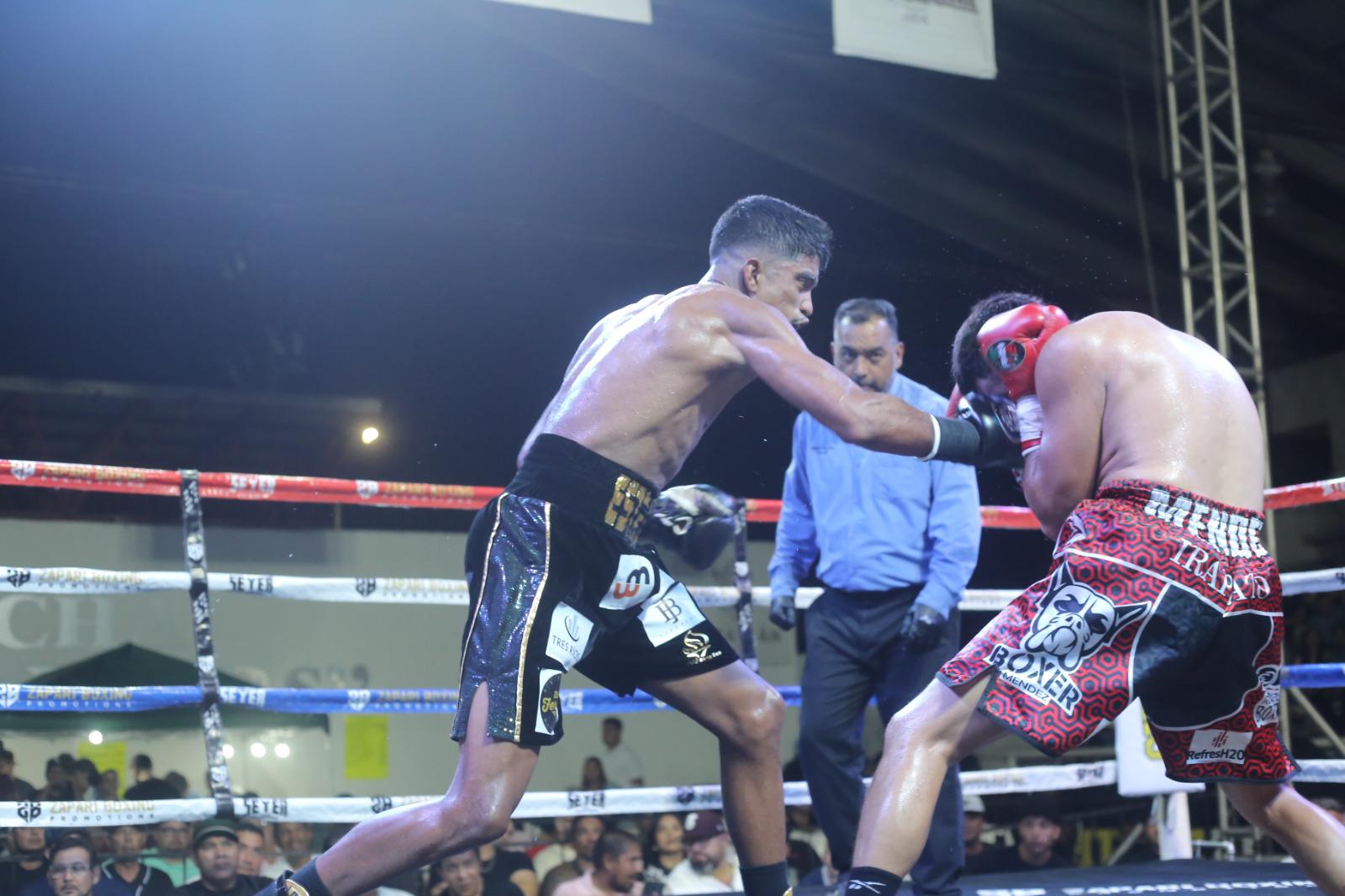 $!Escuinapense ‘Soldado’ Contreras sale avante en función Sangre Nueva 4