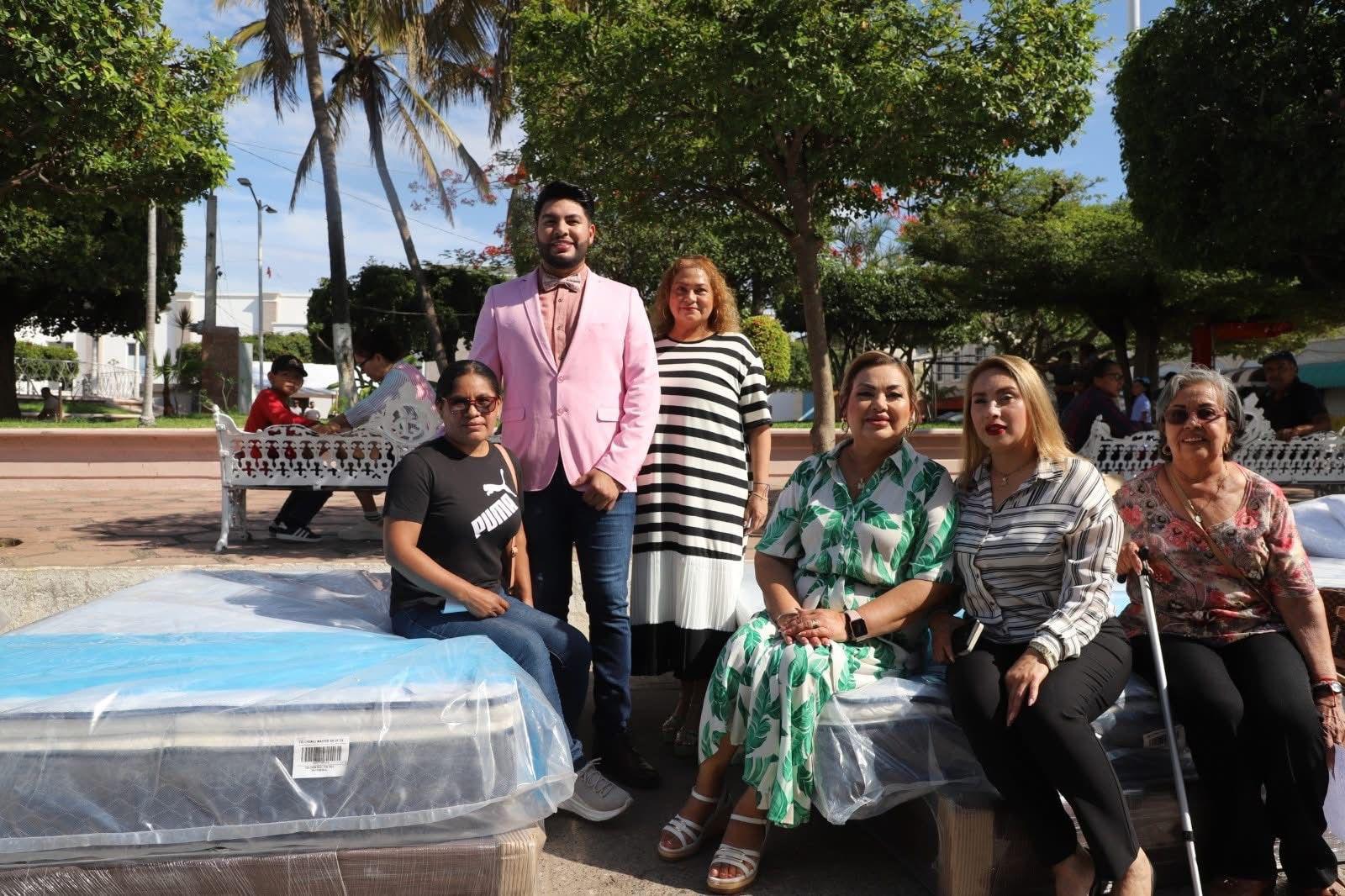 $!Entregan herramientas subsidiadas a 35 familias de Elota para fortalecer su economía