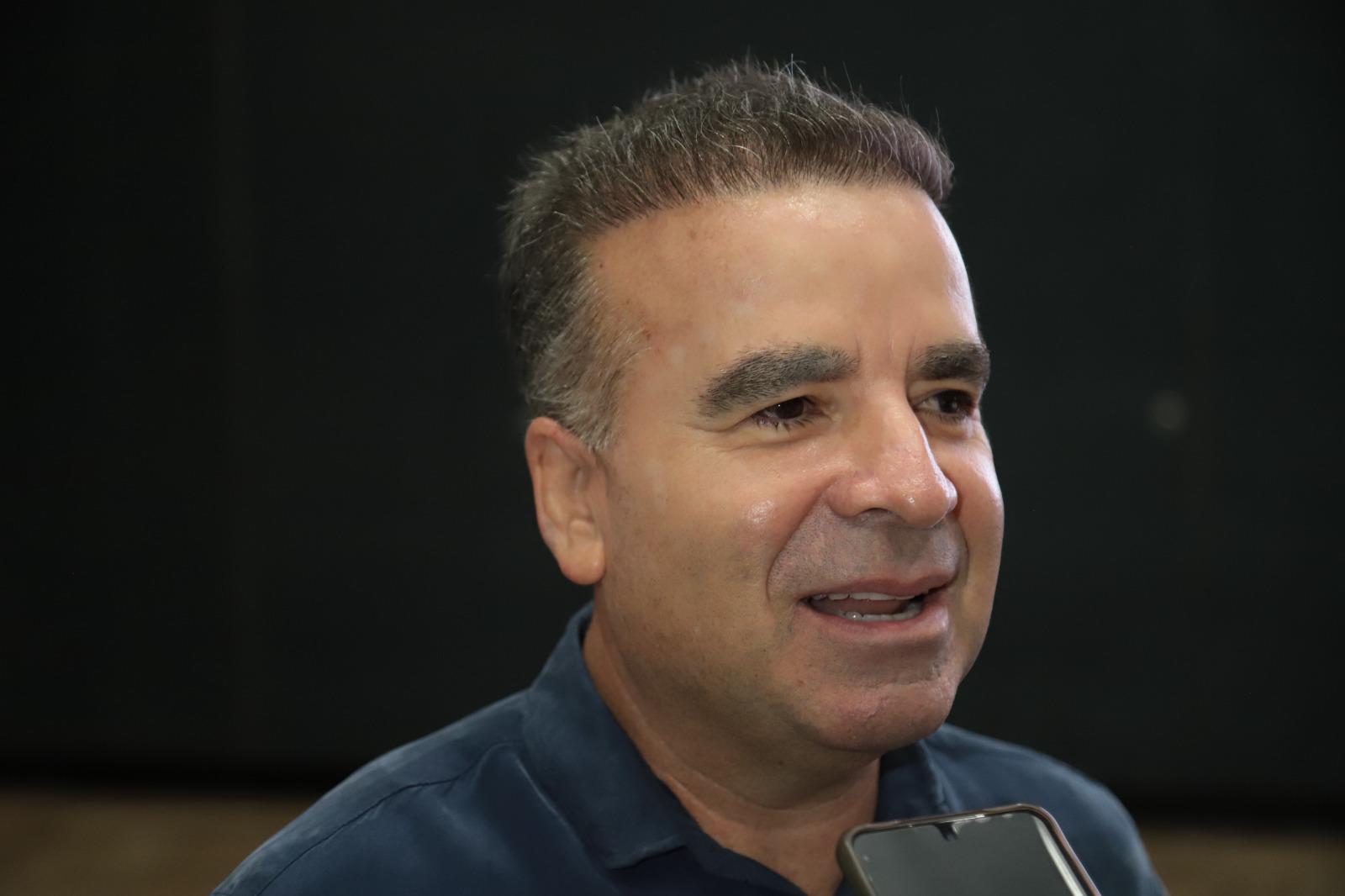 $!Andrés Valdés, líder de la Banda La Adictiva, dijo que la agrupación continua trabajando fuerte.