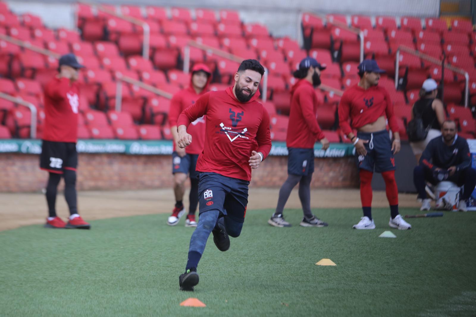 $!Se incorpora Christopher Escárrega al campamento de Venados de Mazatlán