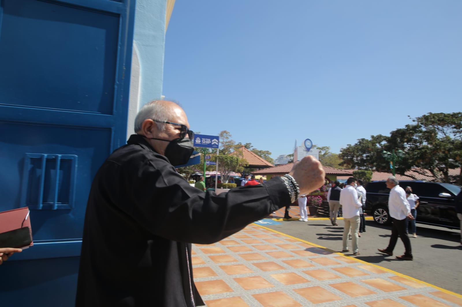 $!Mazatlán recibe por primera vez al crucero Discovery Princess; trae a bordo 3 mil 800 personas