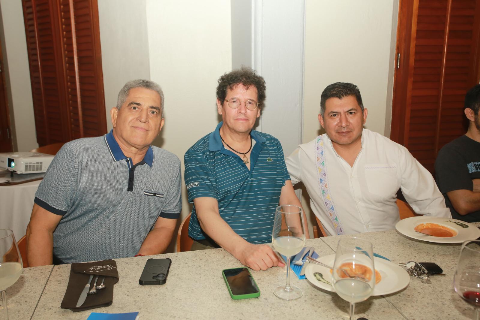 $!Luis Armando Ochoa, Luis Alberto Bonilla y Marcos A. Cruz Peña.