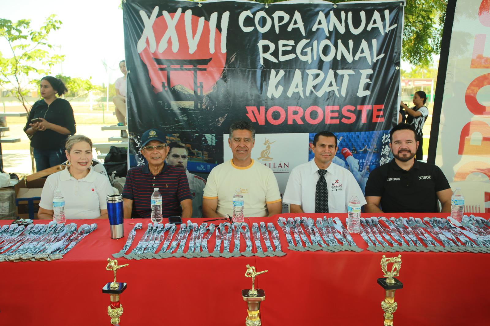 $!Elizabeth Peraza Mendoza, Tsumotu Yoshii, Ezequiel Mora Bracamontes, Gerardo Alexis García y César Ramírez.