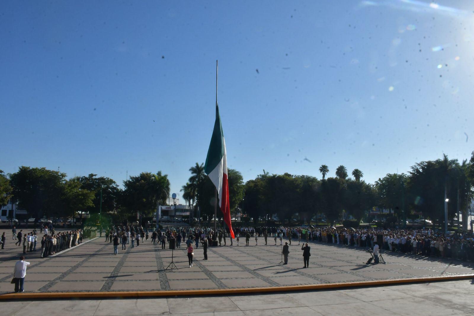 $!Conmemoran en Sinaloa 220 aniversario del natalicio de Benito Juárez