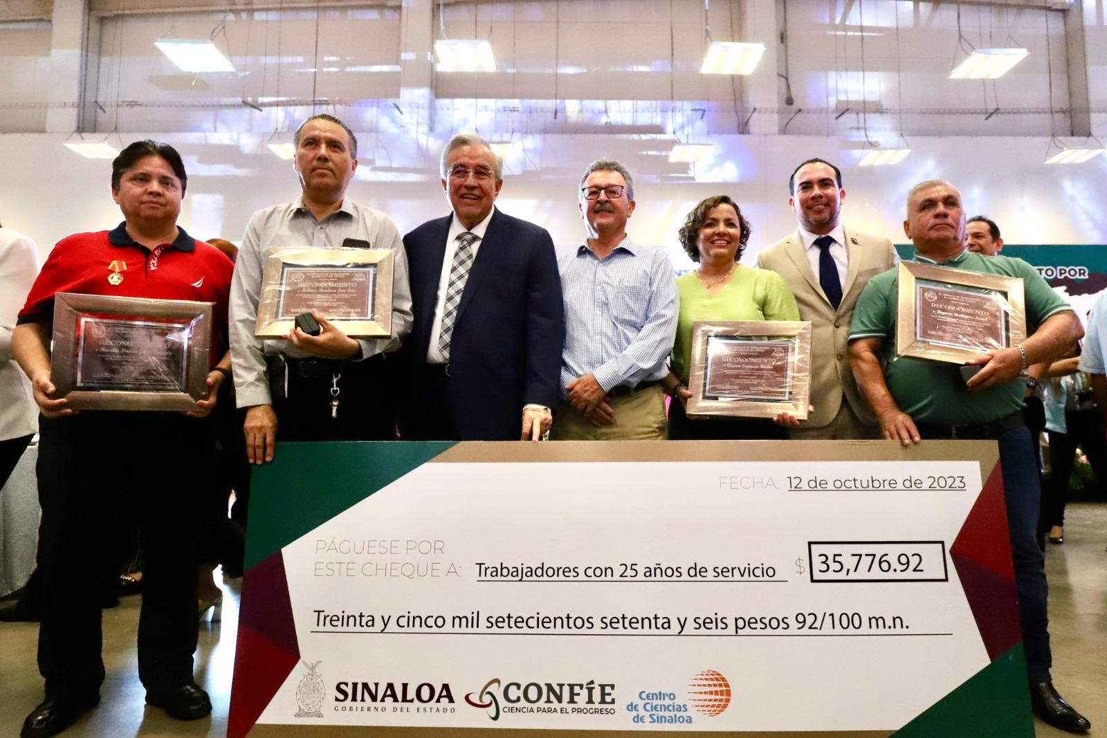 $!Se compromete Rocha a consolidar seguridad laboral de empleados de Sinaloa