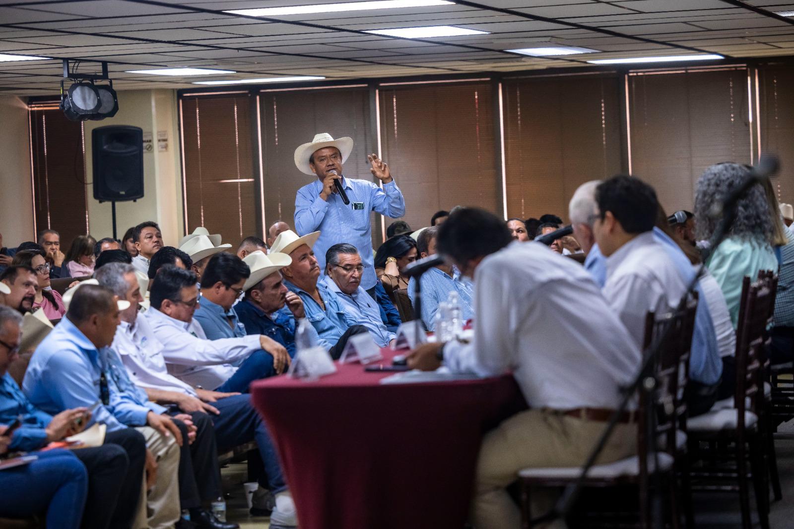 $!Sader plantea banco para pequeños agricultores de Sinaloa