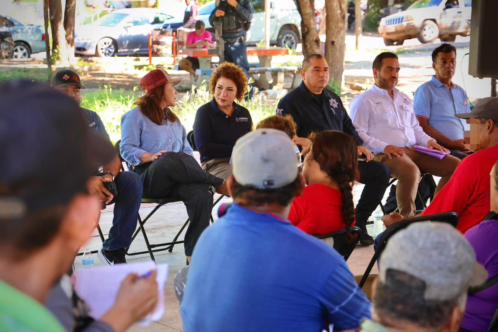 $!Gobierno de Sinaloa refuerza atención a familias desplazadas por la violencia de Culiacán y Badiraguato