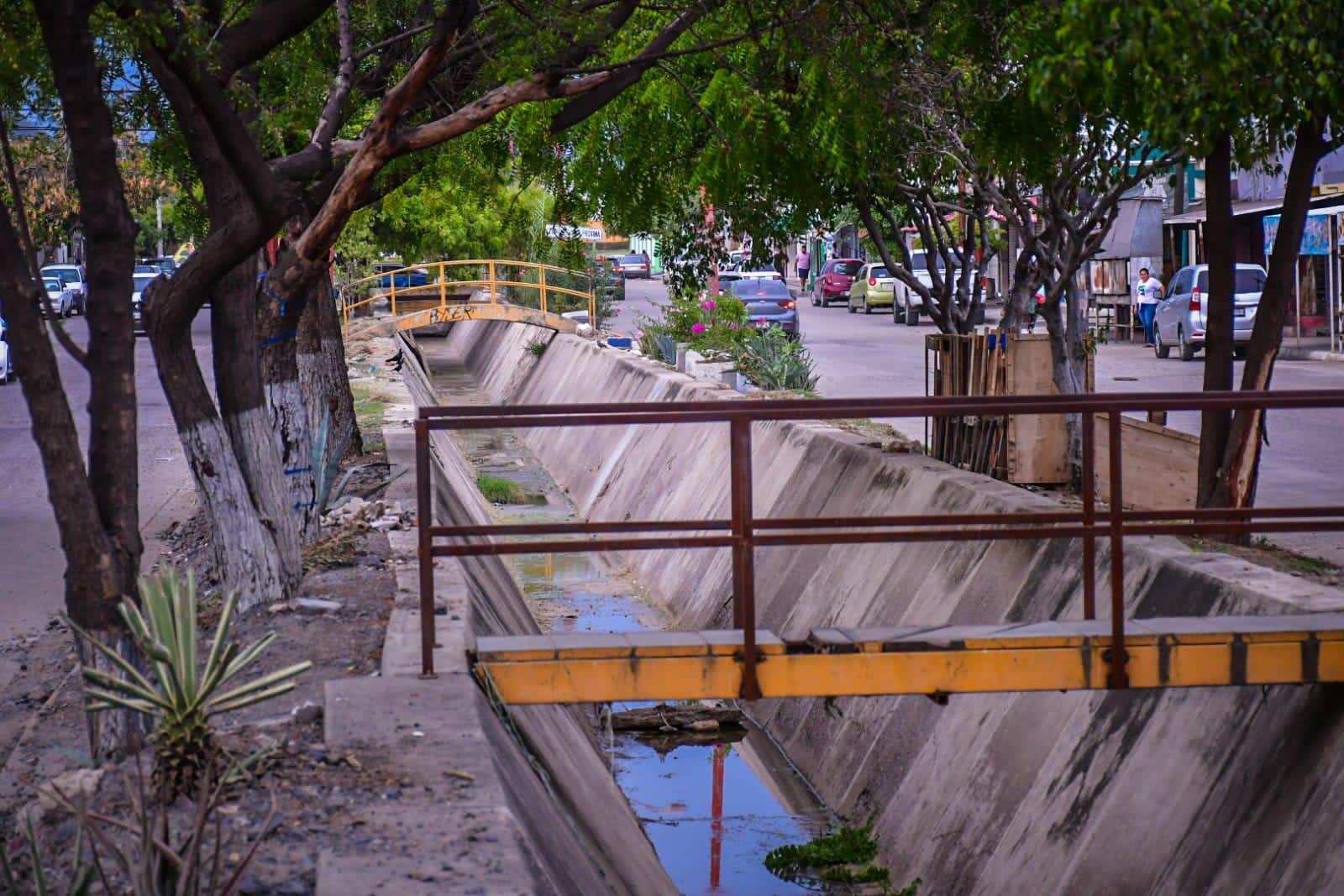 $!Después de 30 años, repararán canal del Fraccionamiento Alarcón, en Mazatlán