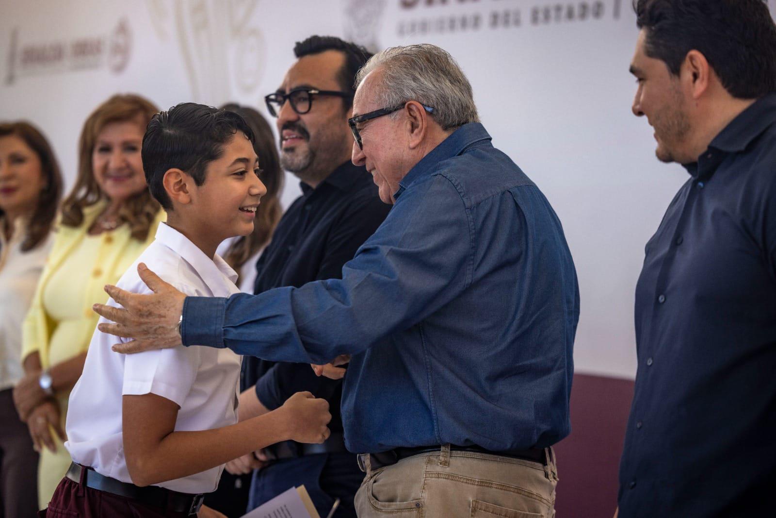 $!Inauguran secundaria en Valle Alto; costó más de 75.6 millones y es para 720 estudiantes