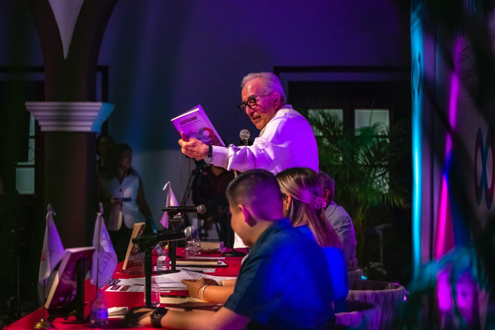 $!Presentan libro ‘Autismo, de la bruma a la esperanza’, que relata testimonios de familias de personas con autismo