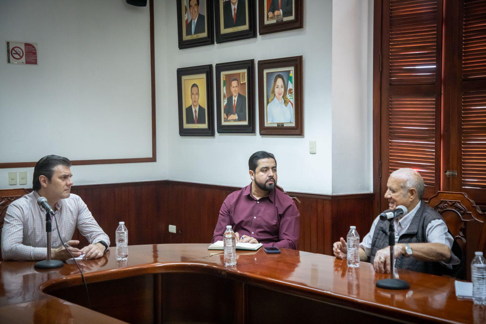 $!Se reúne Alcalde y representantes Asociación de Mercados Municipales de Culiacán