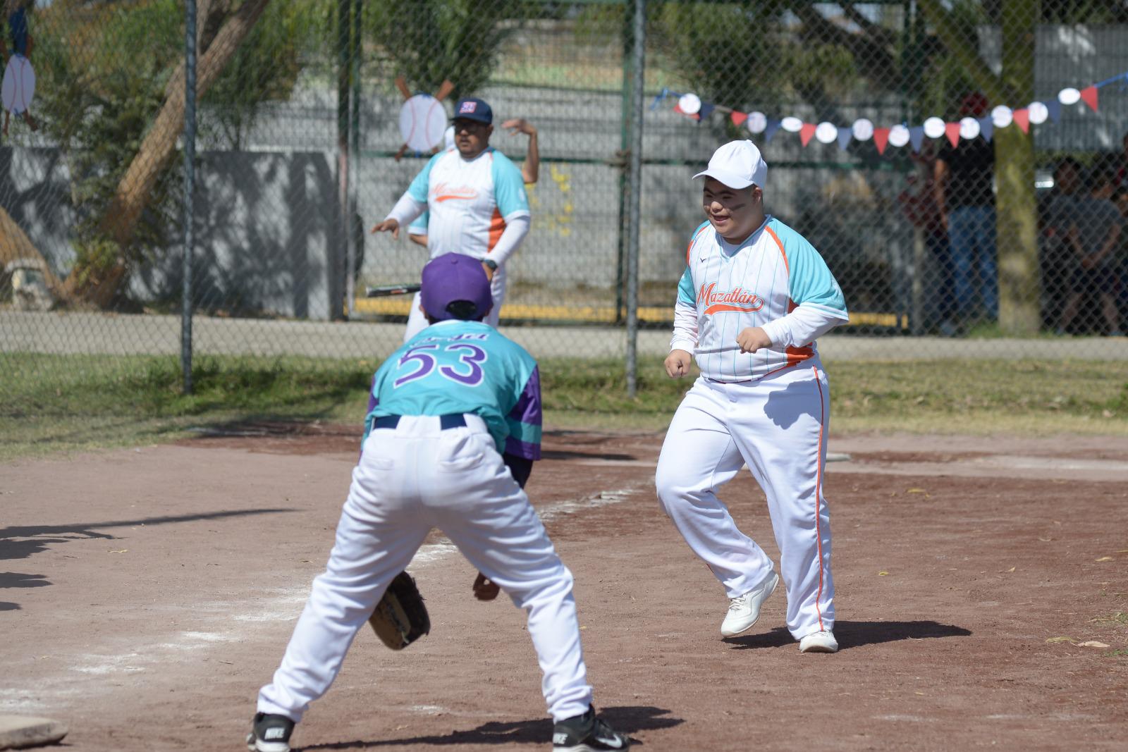 $!Termina Súper Héroes de Mazatlán con éxito su misión en Zapopan