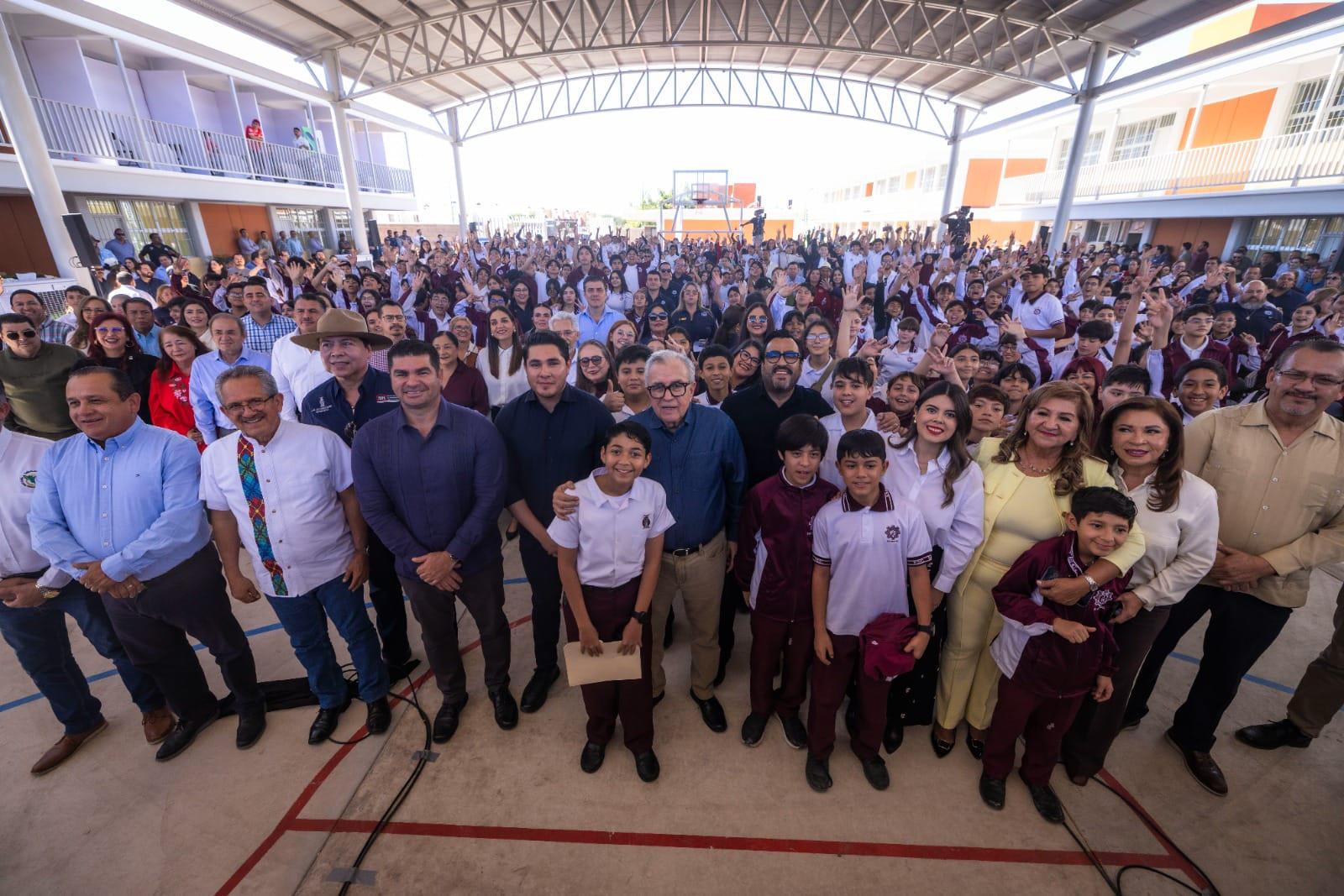 $!Inauguran secundaria en Valle Alto; costó más de 75.6 millones y es para 720 estudiantes