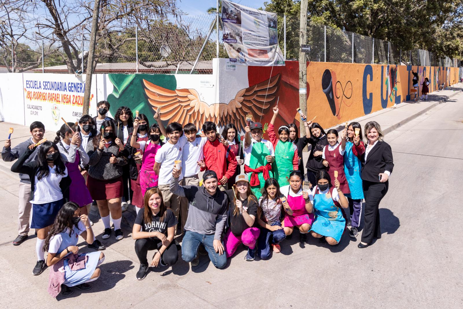 $!Estudiantes de secundaria en Culiacán dejan su legado en murales