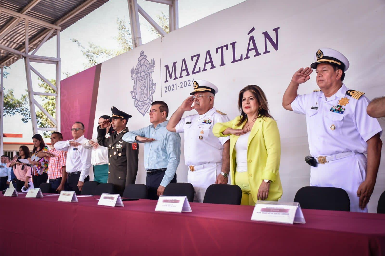 $!Llega el Lunes Cívico a secundaria de Valle Bonito, en Mazatlán