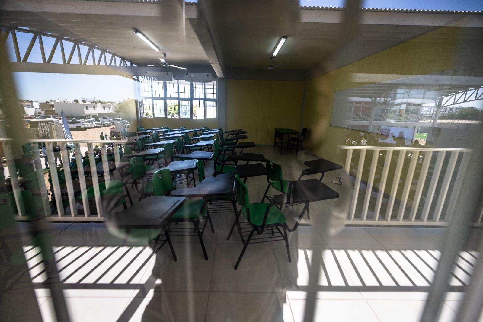 $!Inauguran secundaria en Valle Alto; costó más de 75.6 millones y es para 720 estudiantes