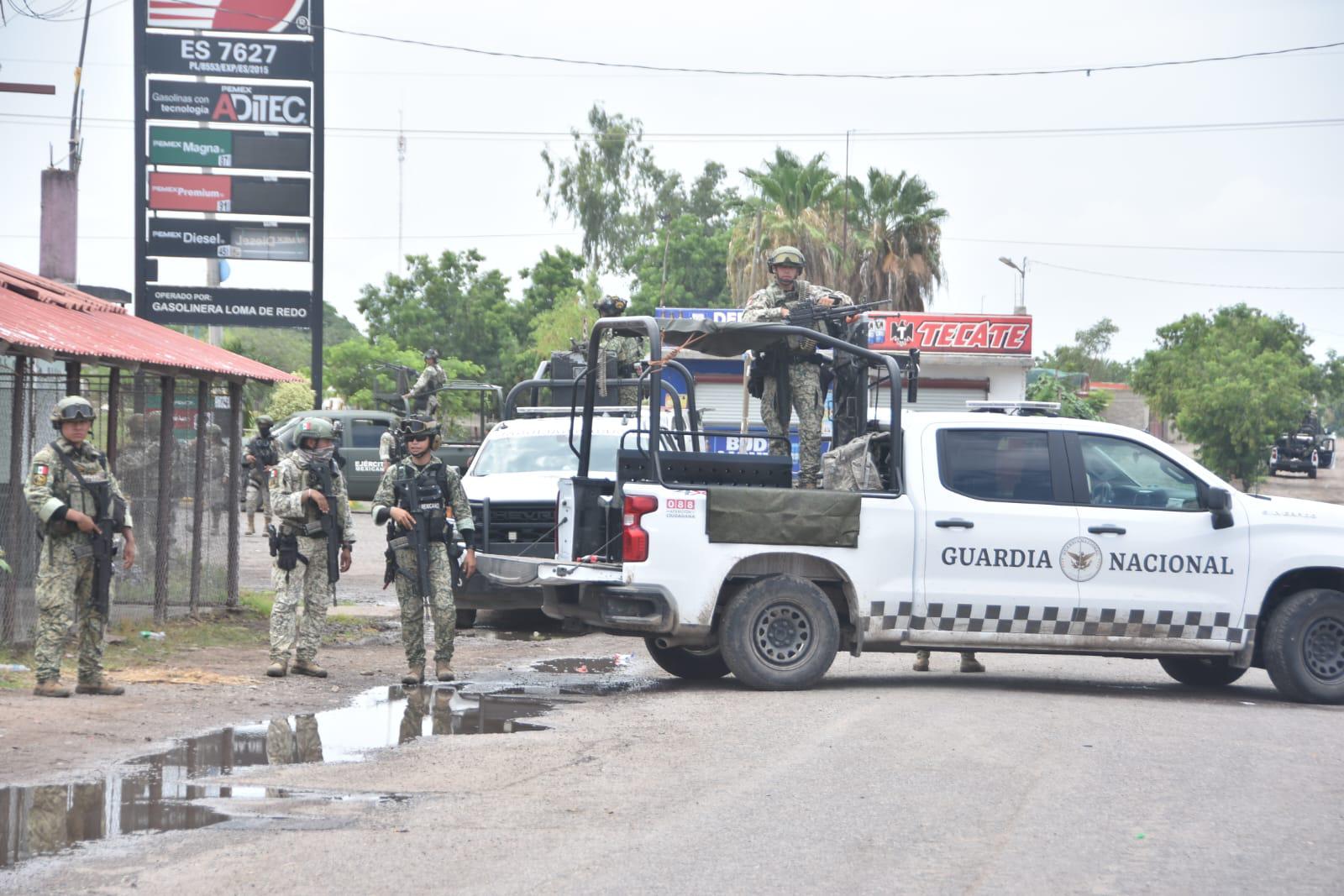 $!Van 6 muertos tras enfrentamiento entre militares y civiles en Quilá, en Culiacán; confirman aseguramiento de vehículos y armas