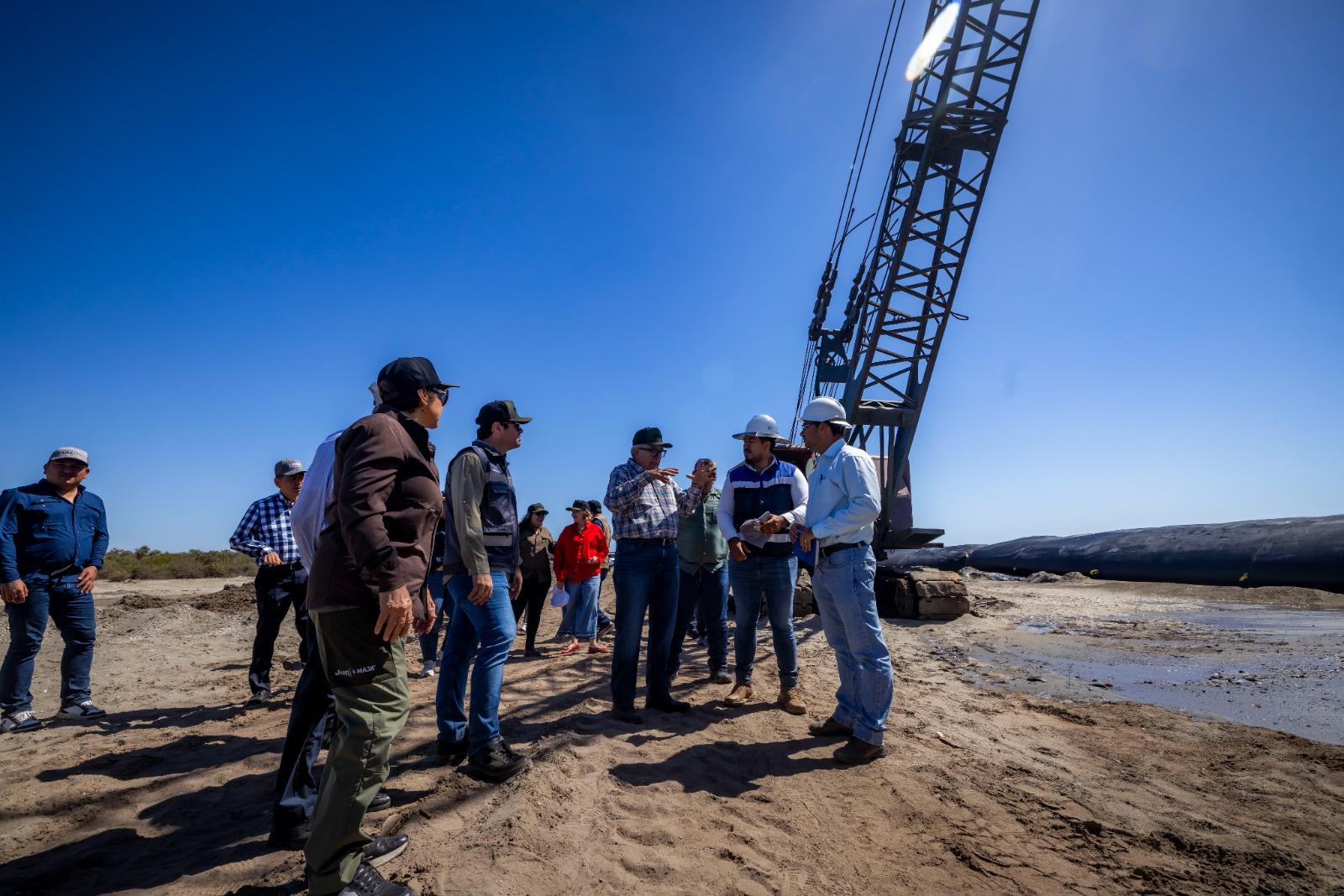 $!Supervisa Rocha Moya avance del puente Bellavista-Boca del Río-Las Glorias, en Guasave