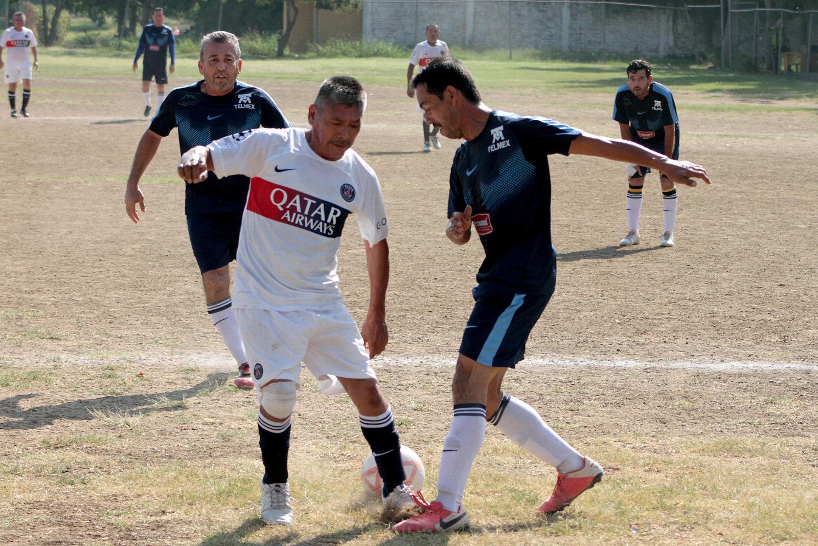 $!Ingenieros logra punto extra en Liga Veteranos Platino, en Mazatlán