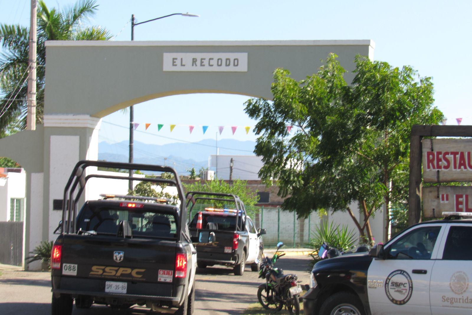 $!Realizan Tianguis e inauguración de mural en el callejón Cruz Lizárraga en El Recodo bajo fuerte dispositivo de seguridad