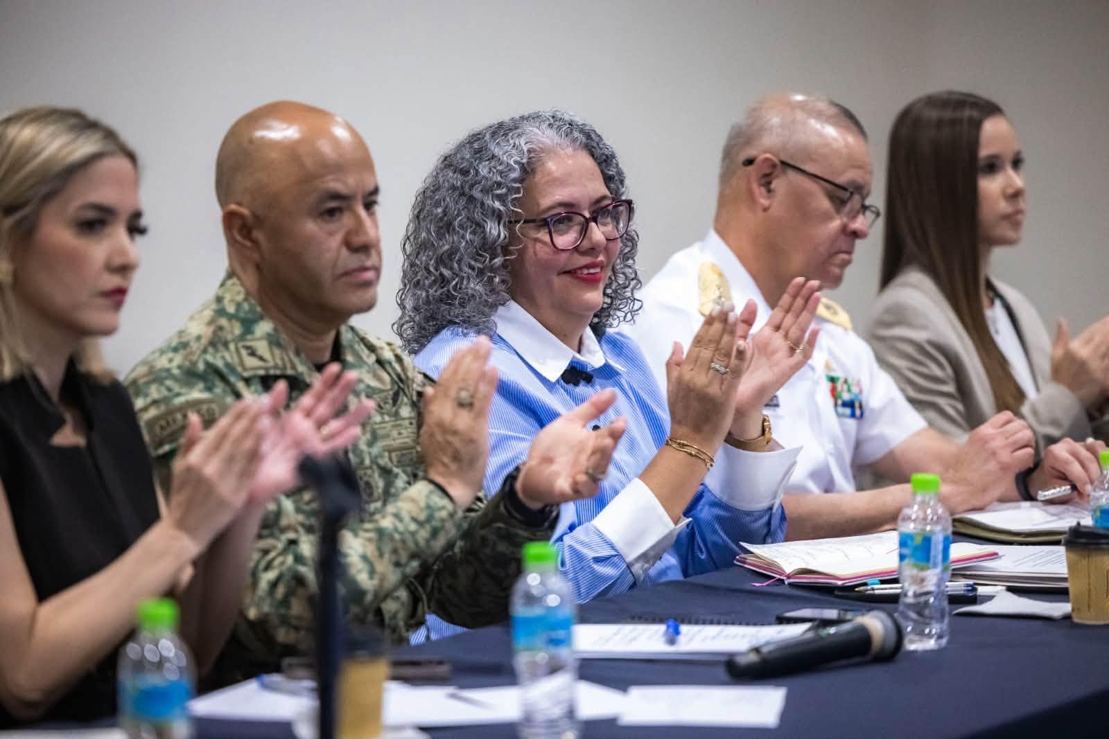 $!Acuerdan gobierno y empresarios estrategia para recuperar seguridad y turismo en Mazatlán