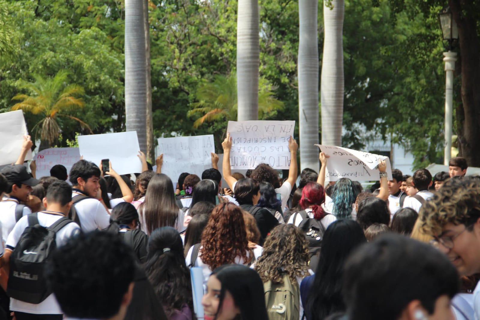 $!Presuntas inconsistencias en elecciones de la UAS encienden manifestaciones estudiantiles