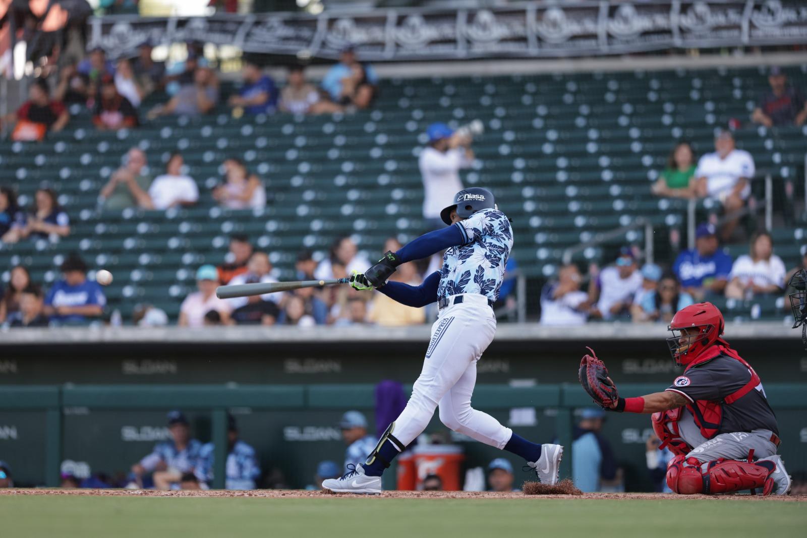 $!Algodoneros de Guasave cae en entradas extras ante Águilas de Mexicali