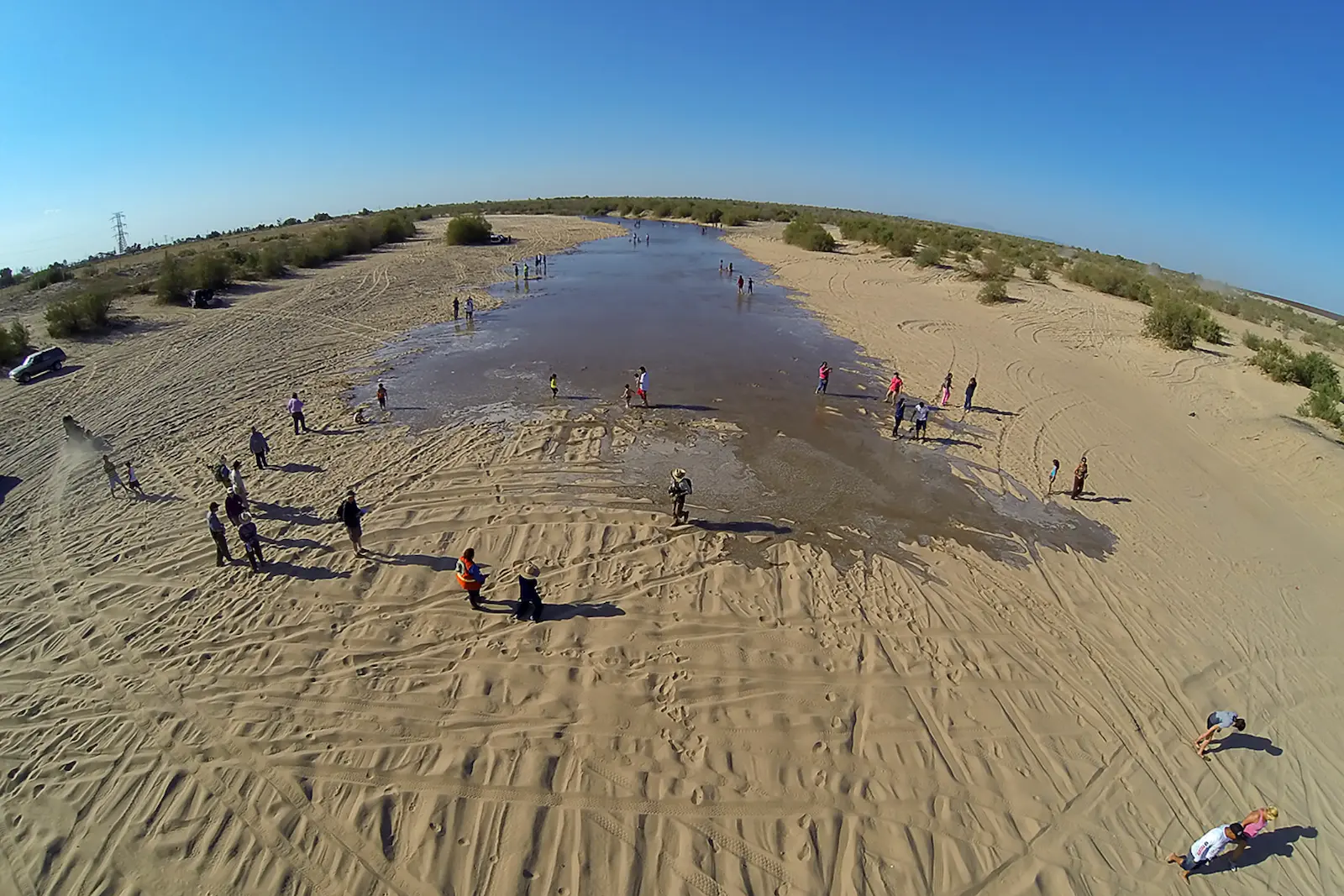 $!El agua regresa al lecho del río en 2014, tras la liberación histórica y controlada del Flujo Pulso, que salió desde la Presa Morelos logrando reconectar el río con el Golfo de California por primera vez en casi dos décadas.