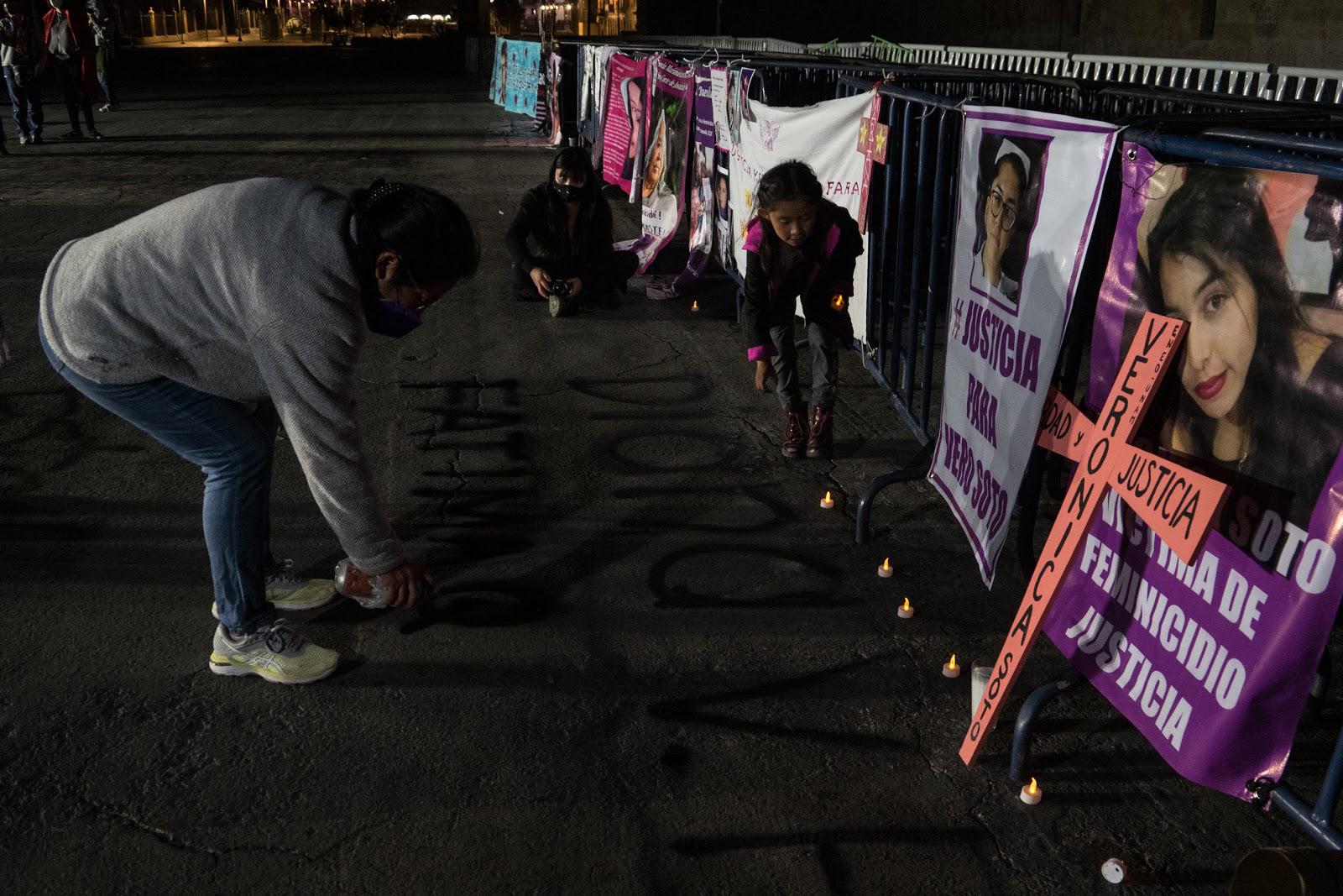 $!La larga noche de las madres que buscan justicia para sus hijas